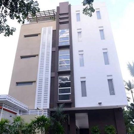 Green Paradise Hotel Rangoon Buitenkant foto